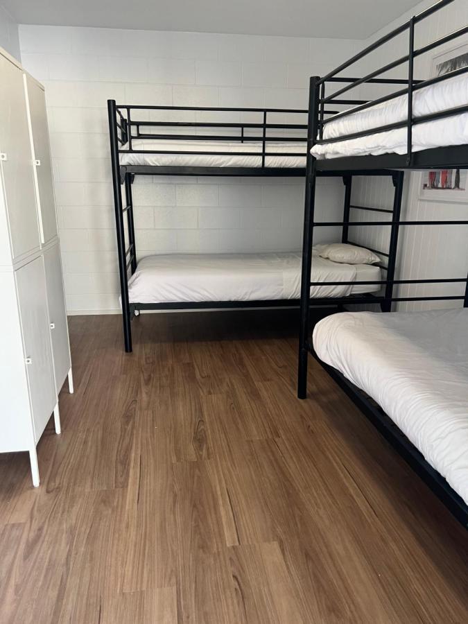 Cali Backpackers Hostel Caloundra Bagian luar foto