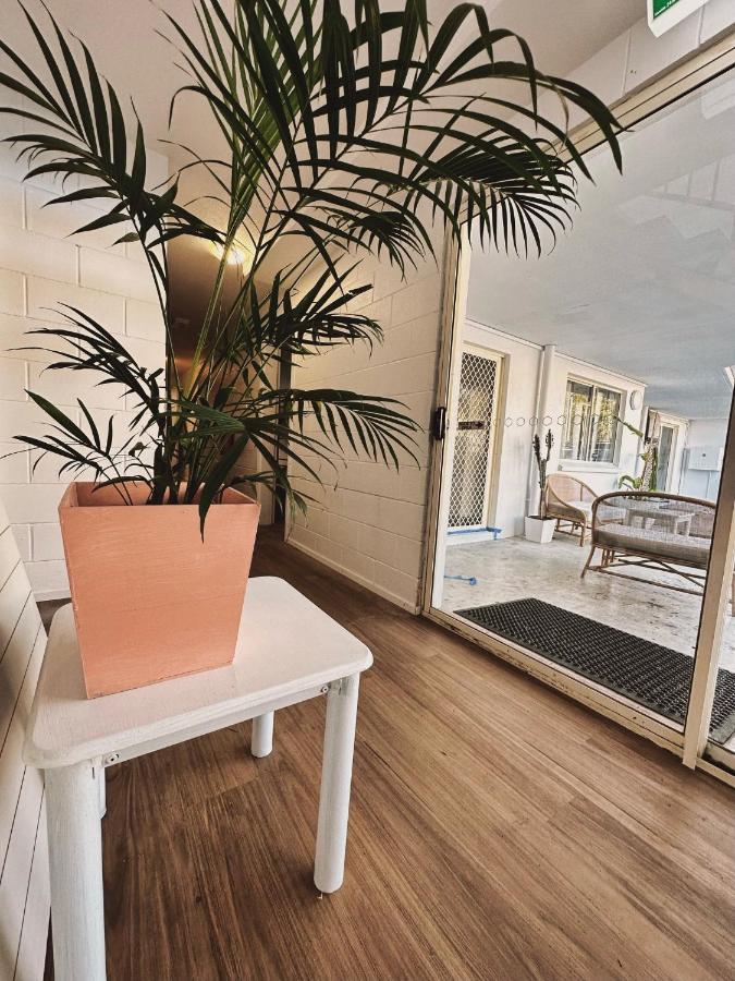 Cali Backpackers Hostel Caloundra Bagian luar foto