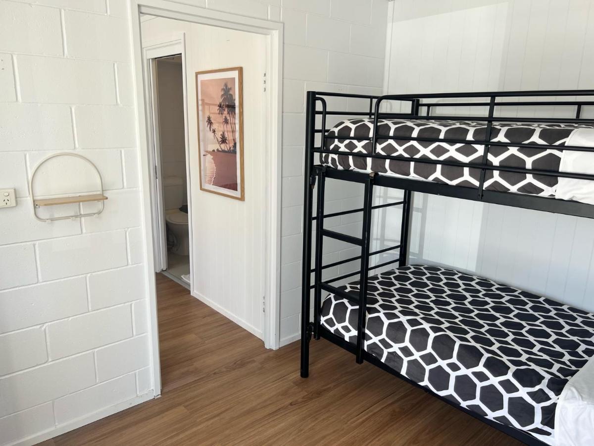 Cali Backpackers Hostel Caloundra Bagian luar foto