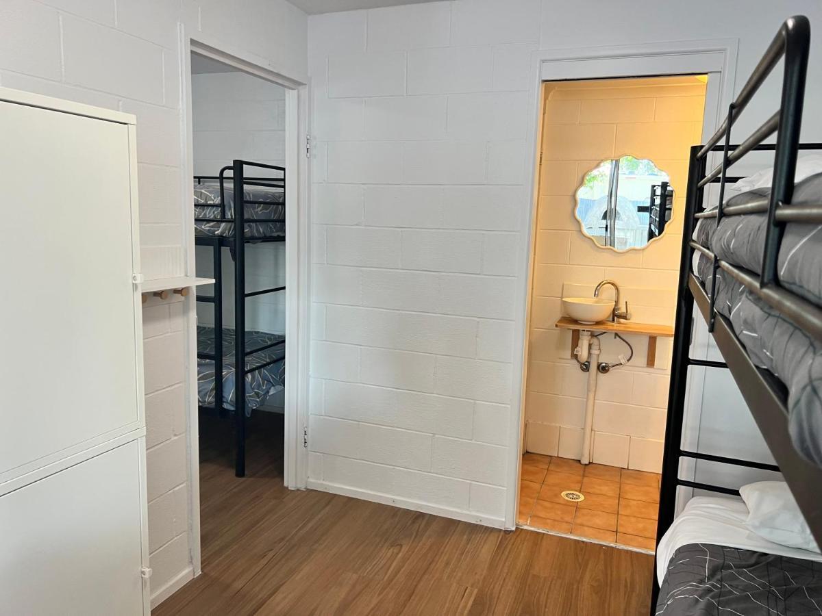 Cali Backpackers Hostel Caloundra Bagian luar foto