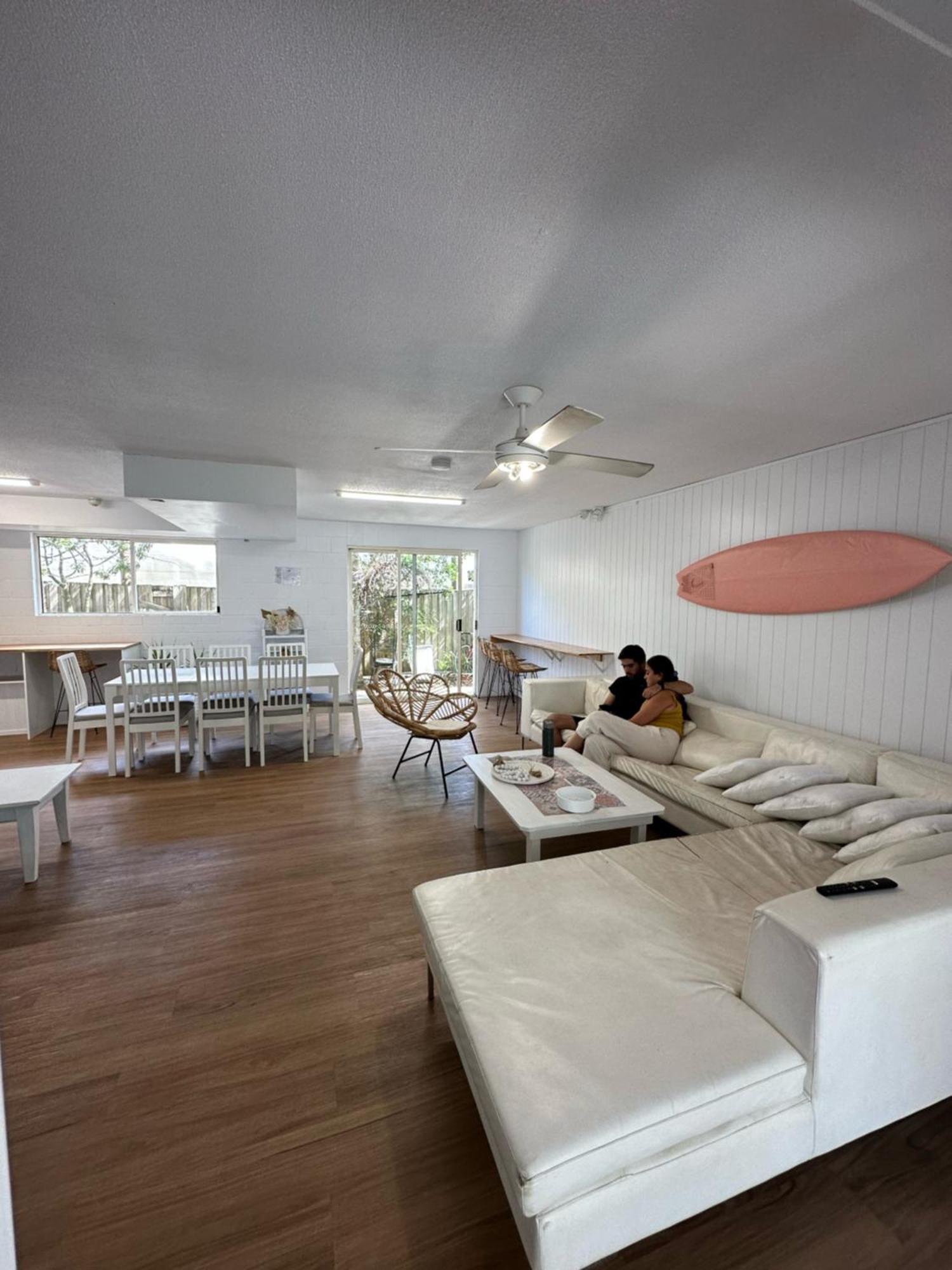 Cali Backpackers Hostel Caloundra Bagian luar foto