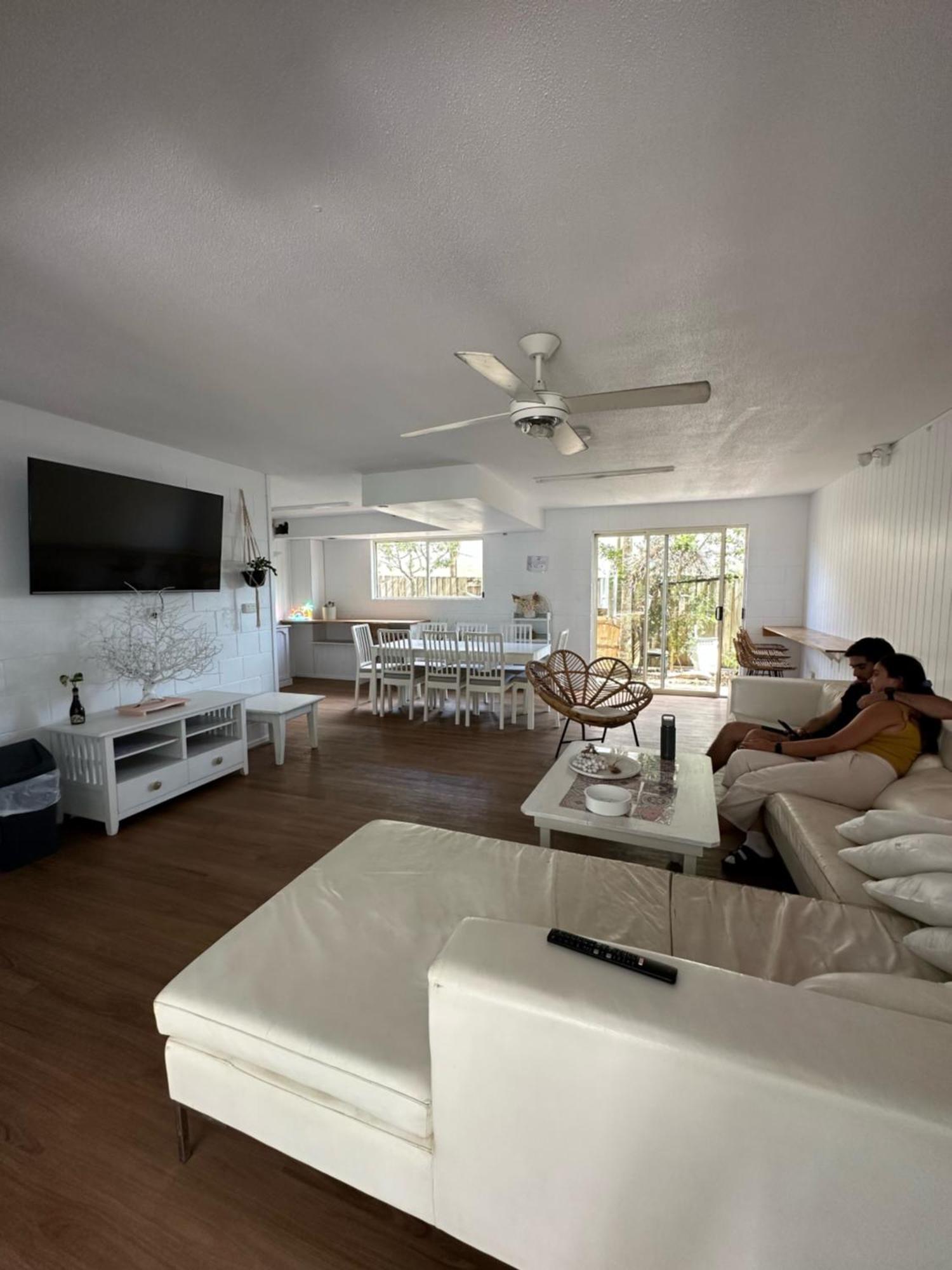 Cali Backpackers Hostel Caloundra Bagian luar foto