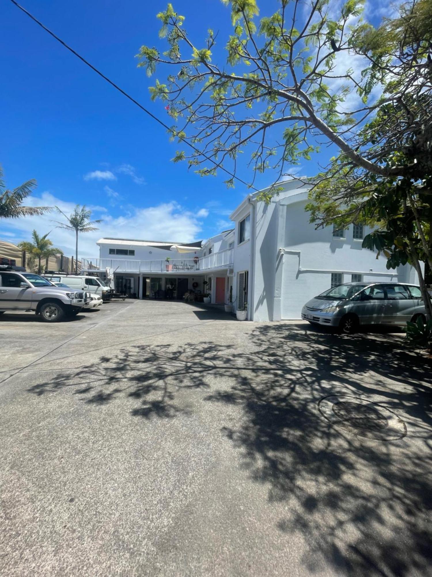 Cali Backpackers Hostel Caloundra Bagian luar foto