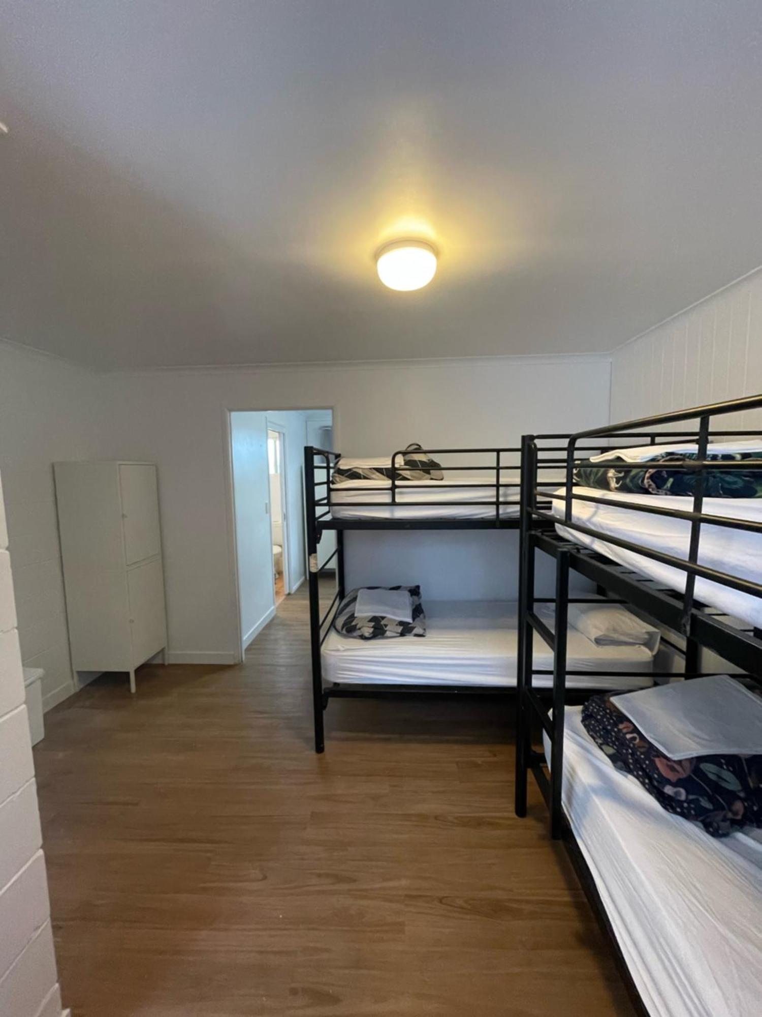 Cali Backpackers Hostel Caloundra Bagian luar foto